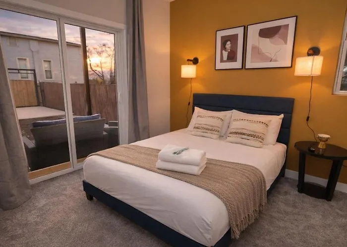 Апартаменты Spacious 3br Near United Center & Medical District