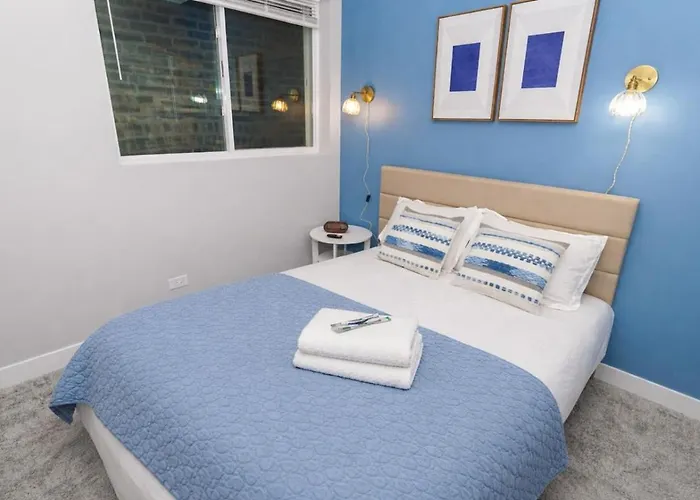 Апартаменты Spacious 3br Near United Center & Medical District